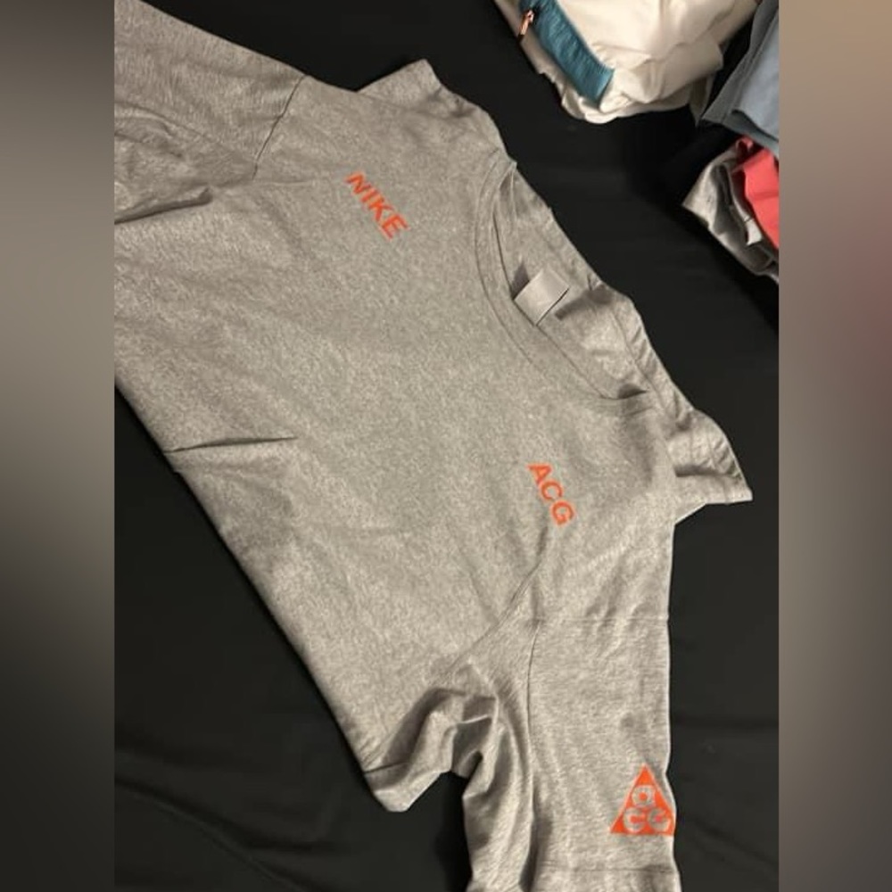 Men Nike ACG t shirt